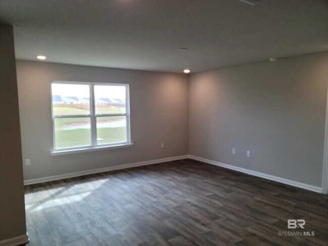 Building Photo - 23213 Shadowridge Dr