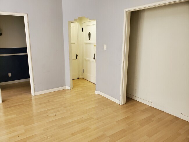 Building Photo - 6440 Orange St