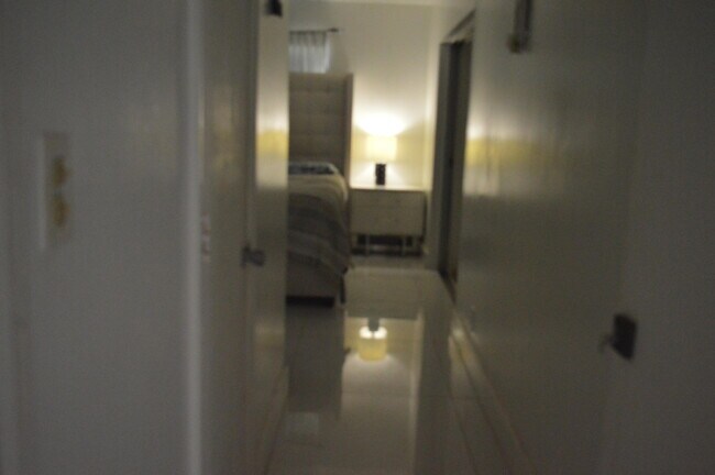 Building Photo - 896 SW 64th Terrace