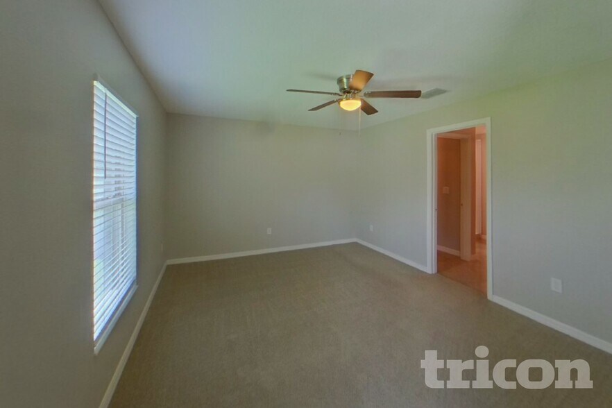 Building Photo - 5151 White Chicory Dr