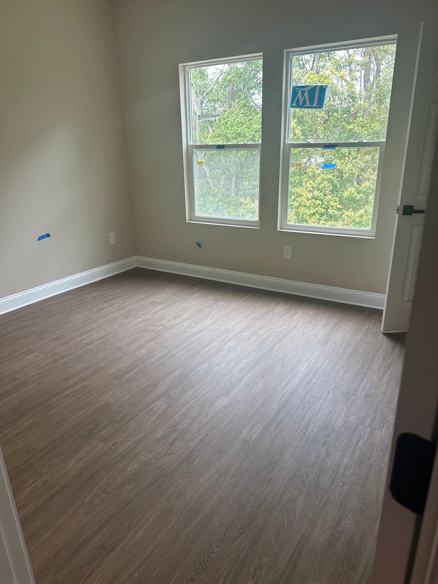 Building Photo - 2247 Parkin Rd