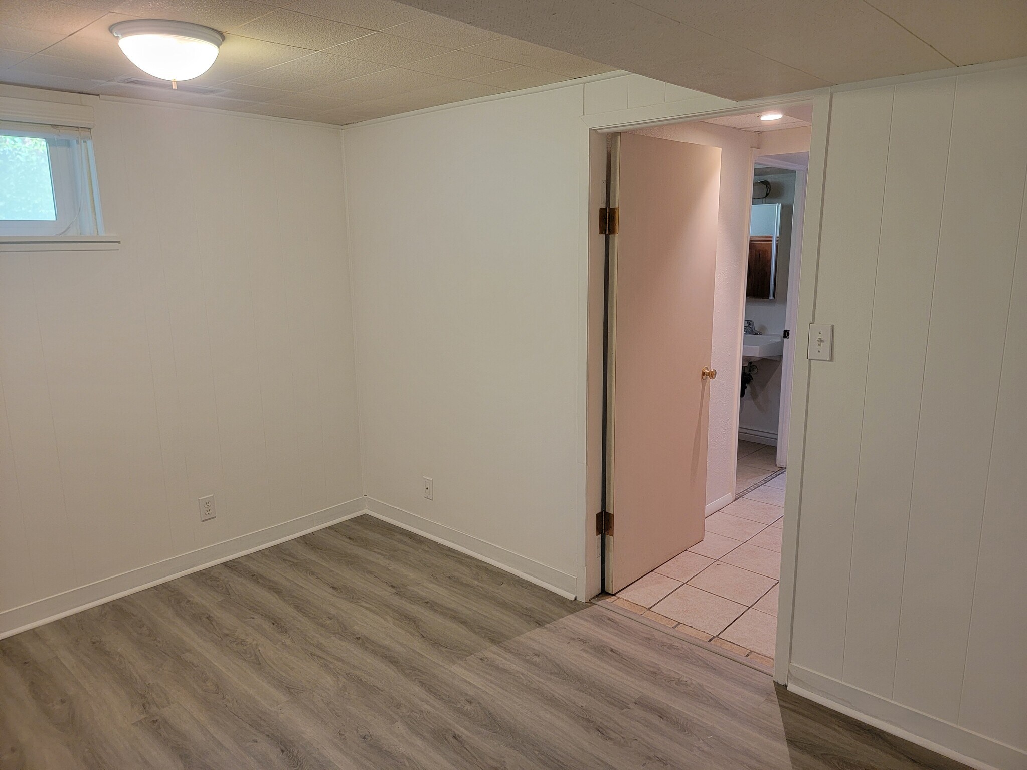 Building Photo - 2654 Tyler Ave