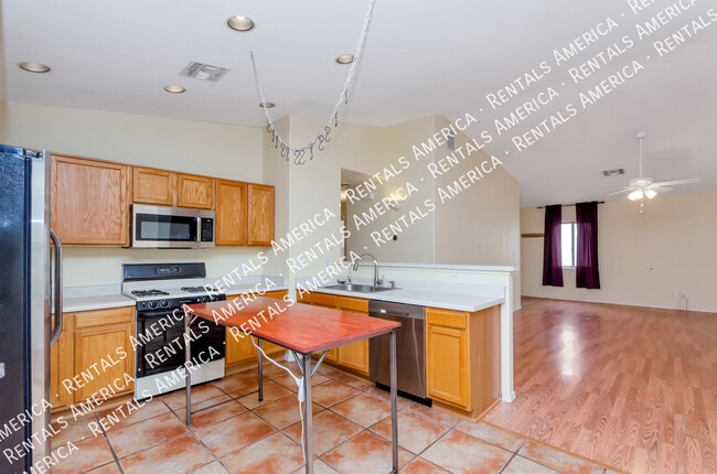 Building Photo - 10138 E Desert Paradise Pl