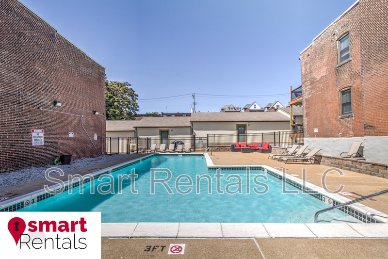 Primary Photo - 3641 McRee Ave