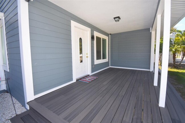 Building Photo - 2450 Hawthorne St