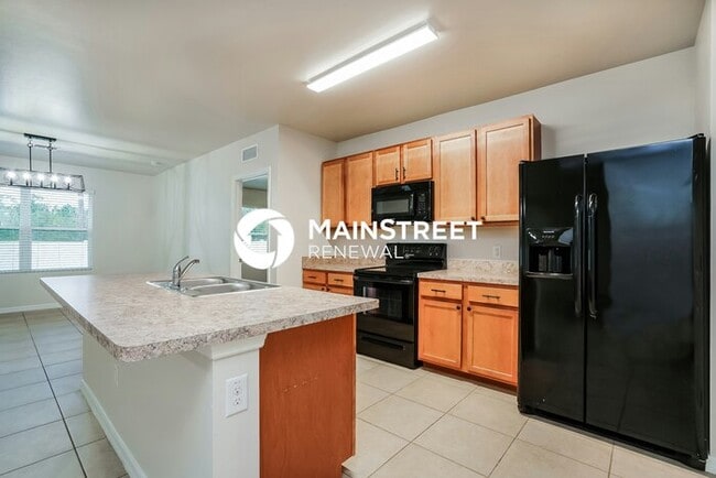 Building Photo - 3 Bedroom Pet-Friendly Home in CAPE CORAL, FL with Main Street Renewal