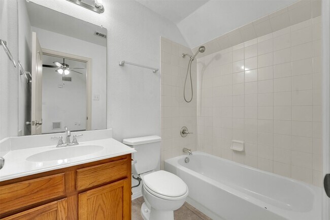 Building Photo - 10108 Cherry Hill Ln
