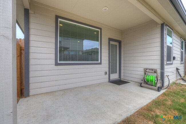 Building Photo - 1312 Plymouth St