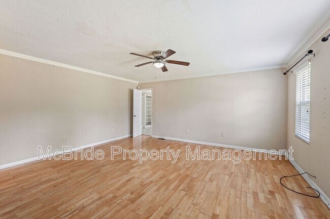 Building Photo - 3358 Tanglewood Dr