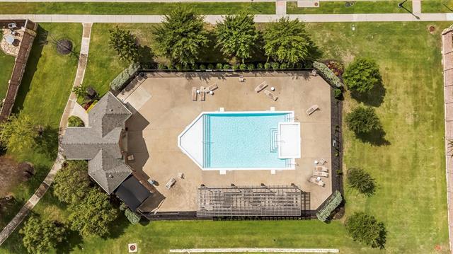 Building Photo - 4520 Del Rey Ave