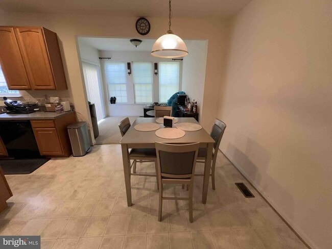 Building Photo - 12039 Kemps Landing Cir