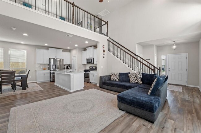 Building Photo - 159 MacArthur Dr