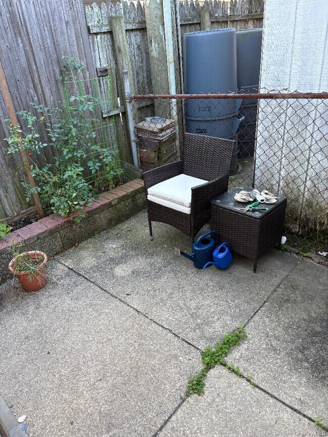 Building Photo - 64 Tennessee Ave