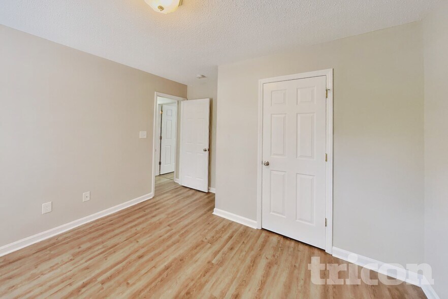Building Photo - 47 Spaniel Ln