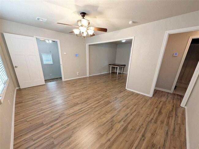 Building Photo - 217 E Douglas Dr