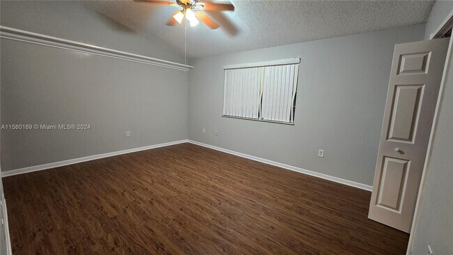 Building Photo - 117 NW 108th Ave