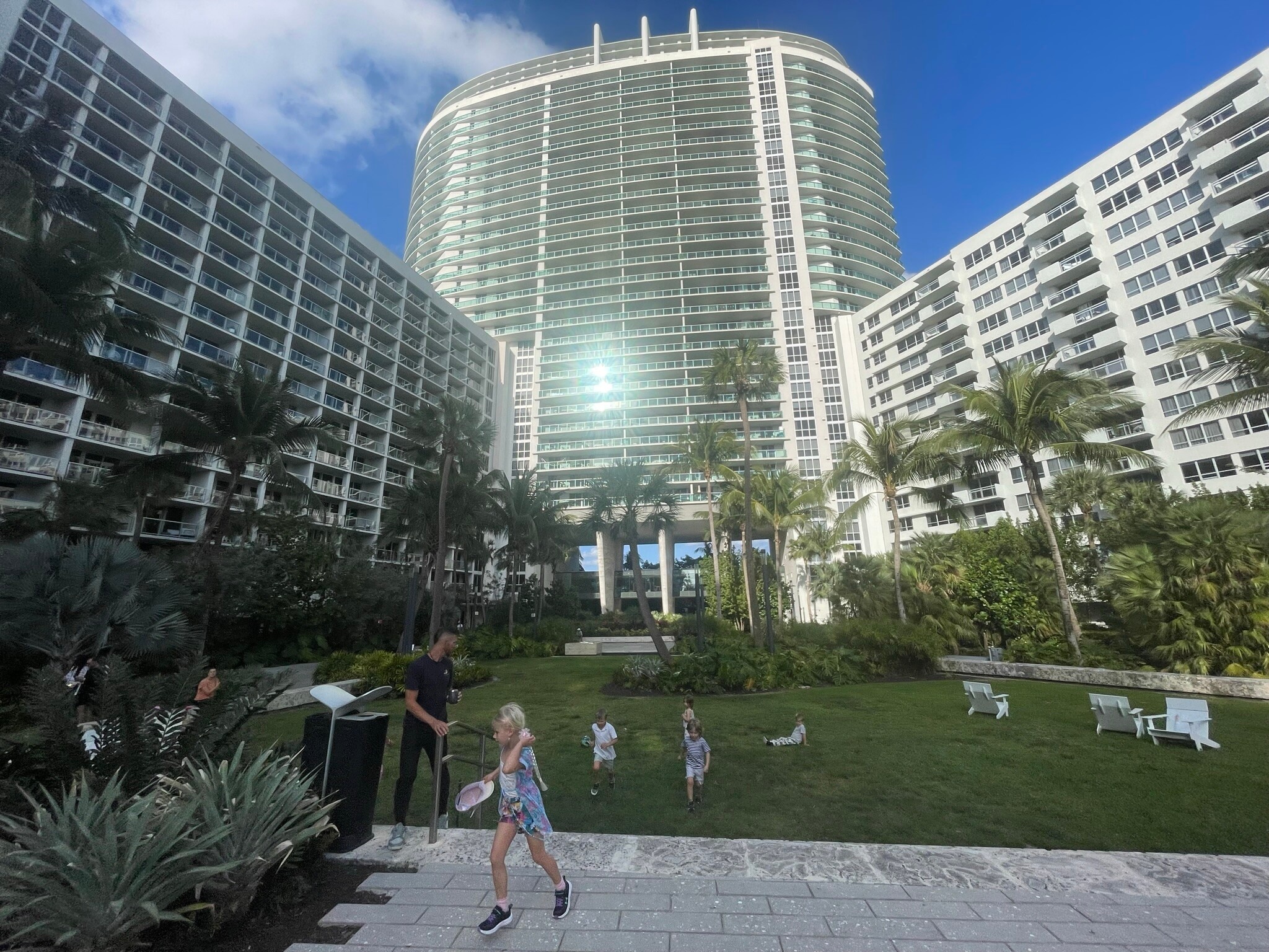 20 minute commute or walk every where - 1500 Bay Rd