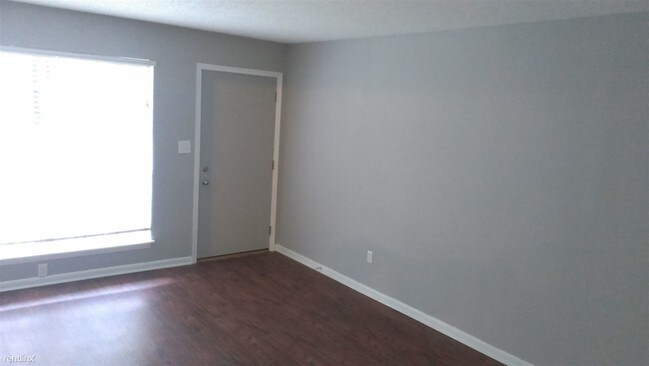 Building Photo - 3632 Clairmont Ave S