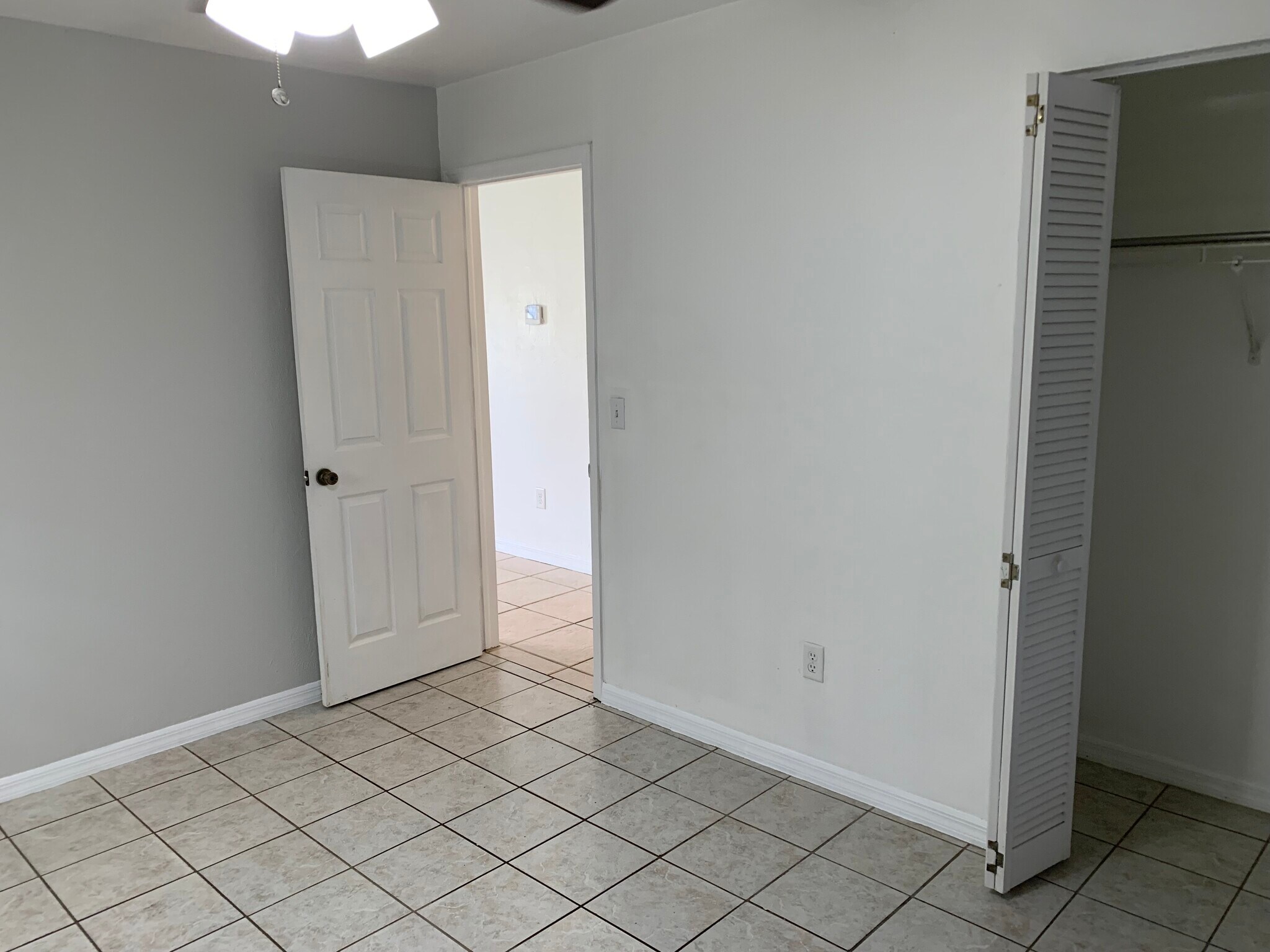 Building Photo - 7380 Albany Rd