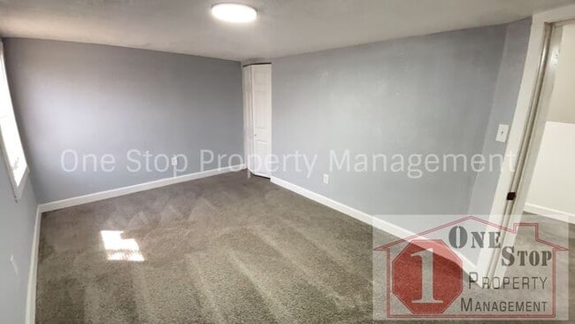 Building Photo - Beautiful 4 Bedroom 2 Bathroom Home in Kan...