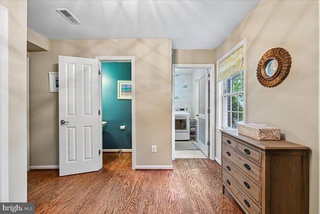 Building Photo - 4663 Kirkland Pl