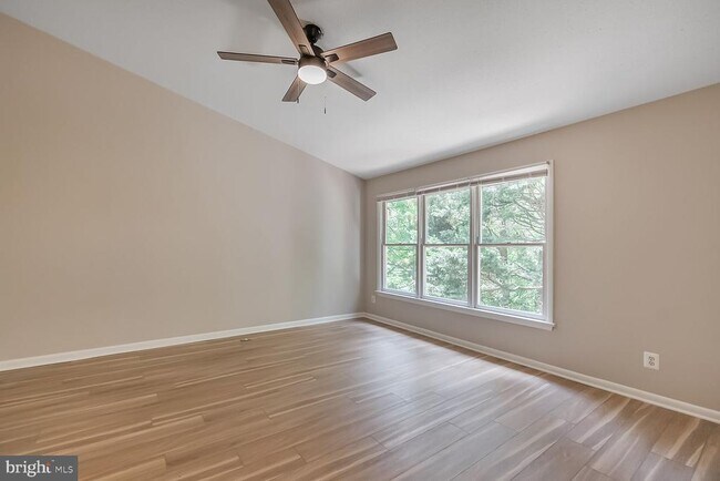 Building Photo - 1657 Oak Spring Way