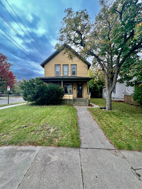 Building Photo - 2129 N 8th St