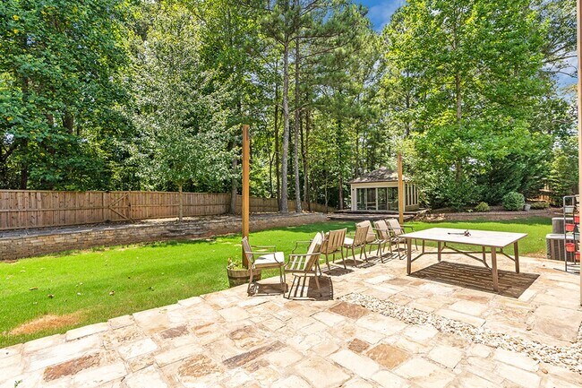 Building Photo - 2635 Azalea Bluff Dr