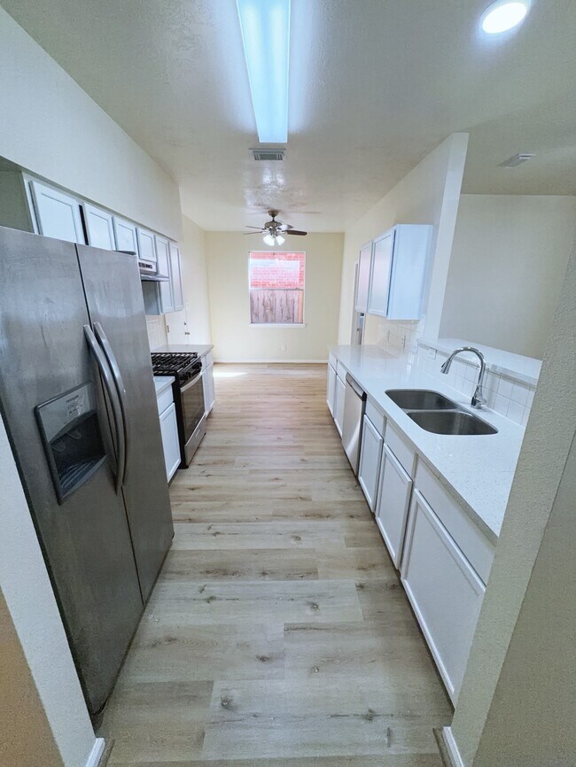 Building Photo - 6656 Sharpstown Green Cir