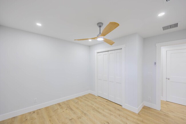 Building Photo - 730 Winters St