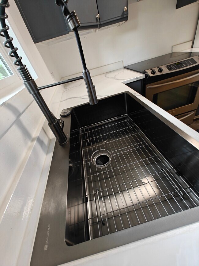 Building Photo - 14546 25th Ave NE