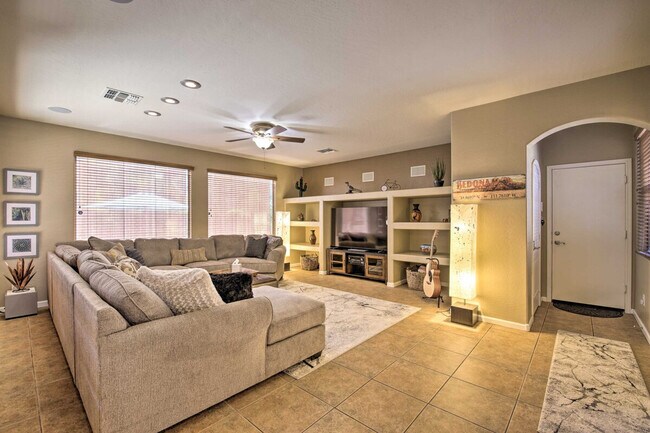 Building Photo - 3759 E Fruitvale Ave