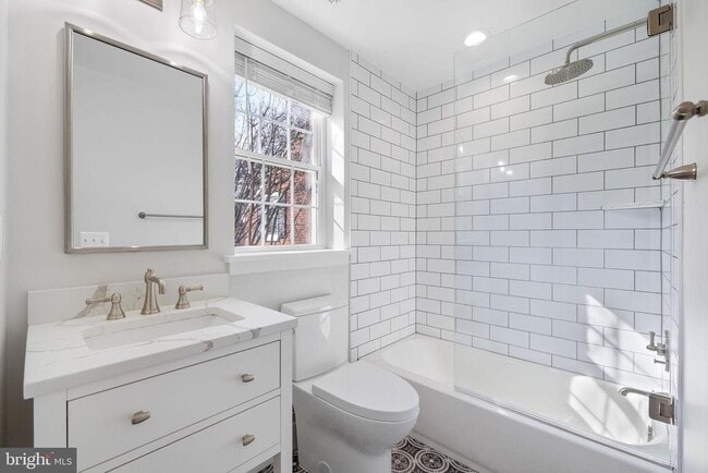 Building Photo - 3476 S Utah St