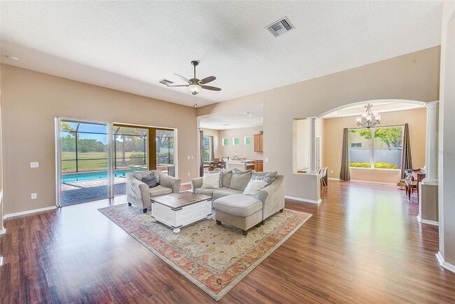 Building Photo - 2250 Mountain Ash Way