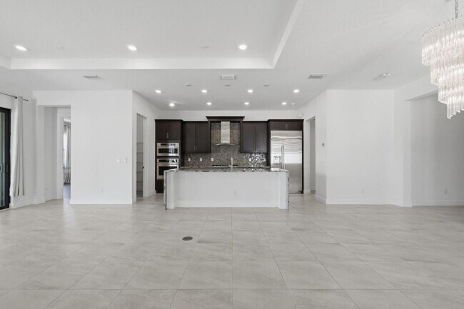 Building Photo - 11760 Bayview Cir