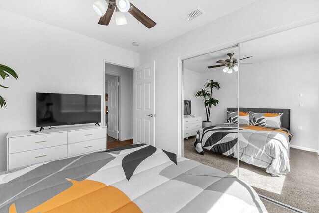 Building Photo - 79200 Violet Ct