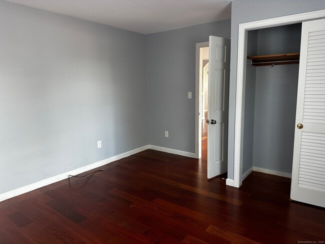 Building Photo - 22 Hungerford Ave