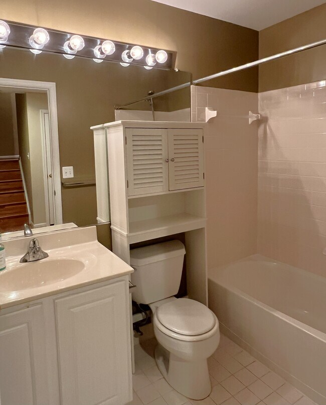 Building Photo - 7726 Grandwind Dr