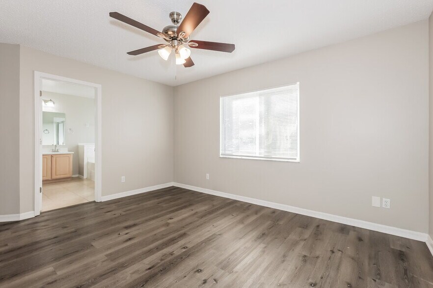 Building Photo - 12914 Fennway Ridge Dr
