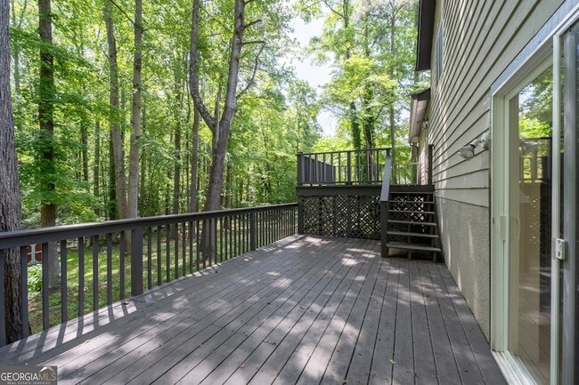 Building Photo - 880 Winfield Ct