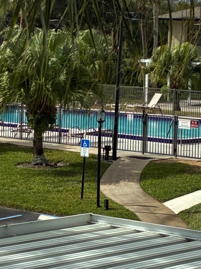 Building Photo - 31 Plantation Dr