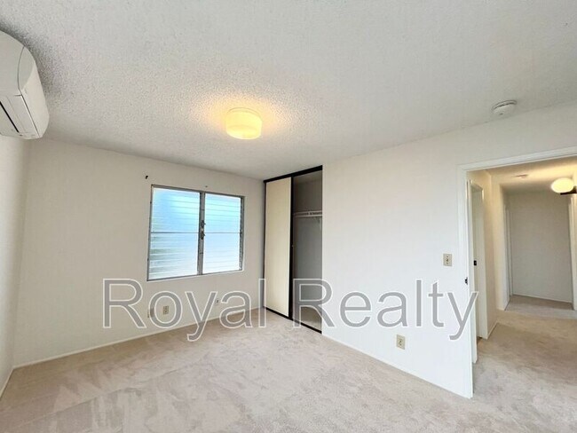 Building Photo - 95-693-693 Lewanuu St
