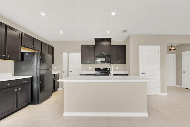 Building Photo - 15693 SW Twilight St