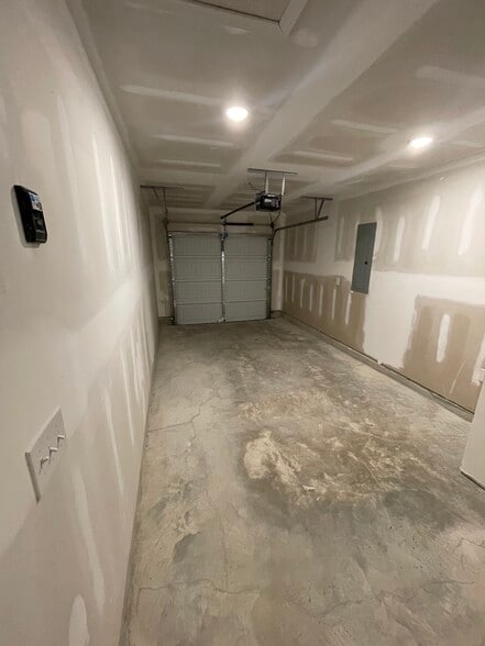 Building Photo - 154 Lochwolde Dr