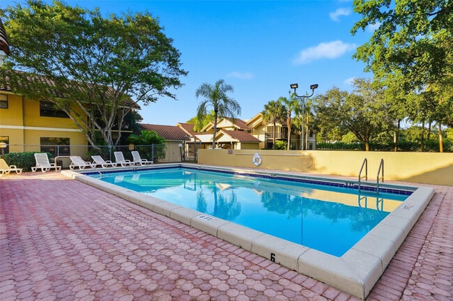 Building Photo - 8412 Shadow Ct