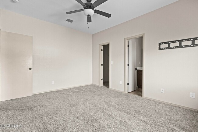 Building Photo - 11629 Flor Achillea