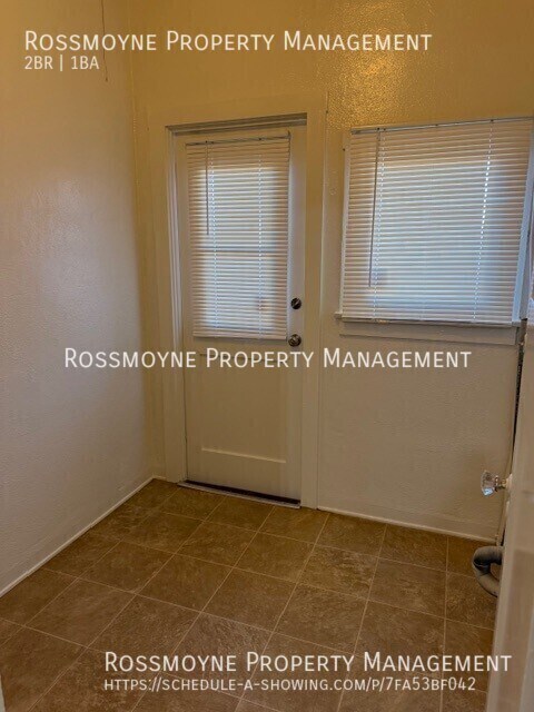 Building Photo - 1321 E California Ave