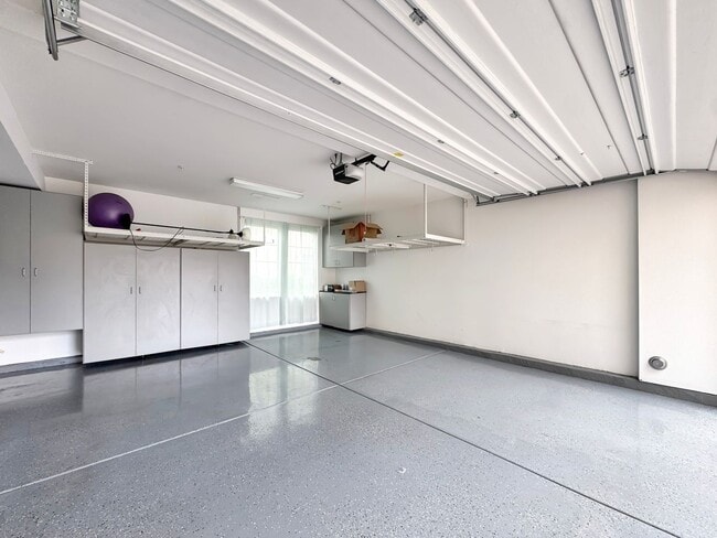 Building Photo - Beautiful 3B/2.5BA Townhome in 4S Ranch!