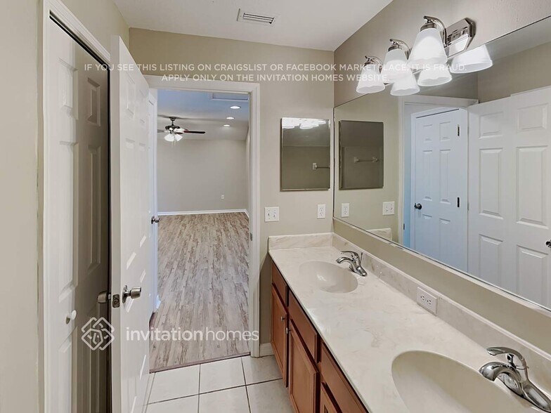 Building Photo - 14206 Cattle Egret Pl