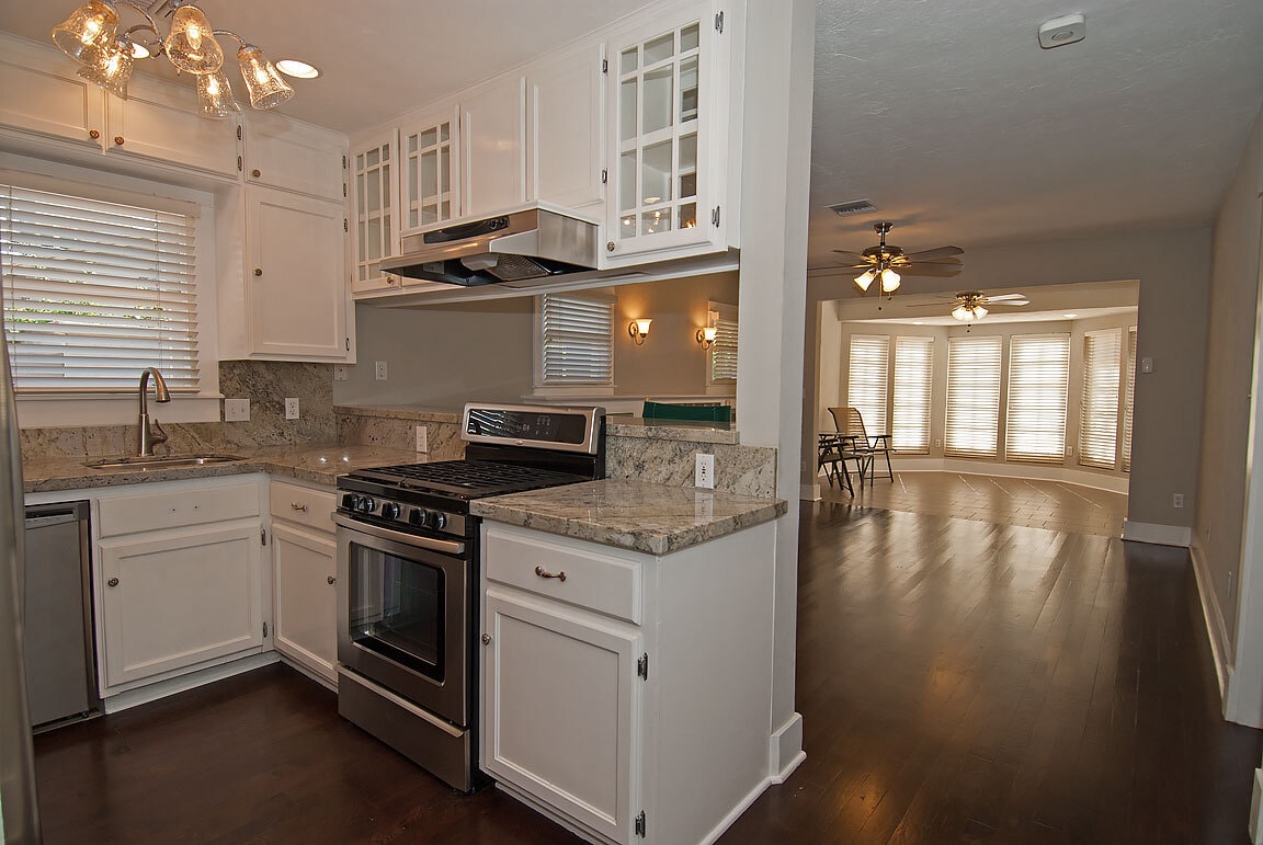 Arts And Crafts Cabinetry - 60 W Lewis Ave
